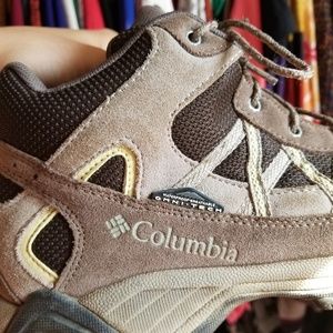 Columbia waterproof omni-grip hiking boot high top